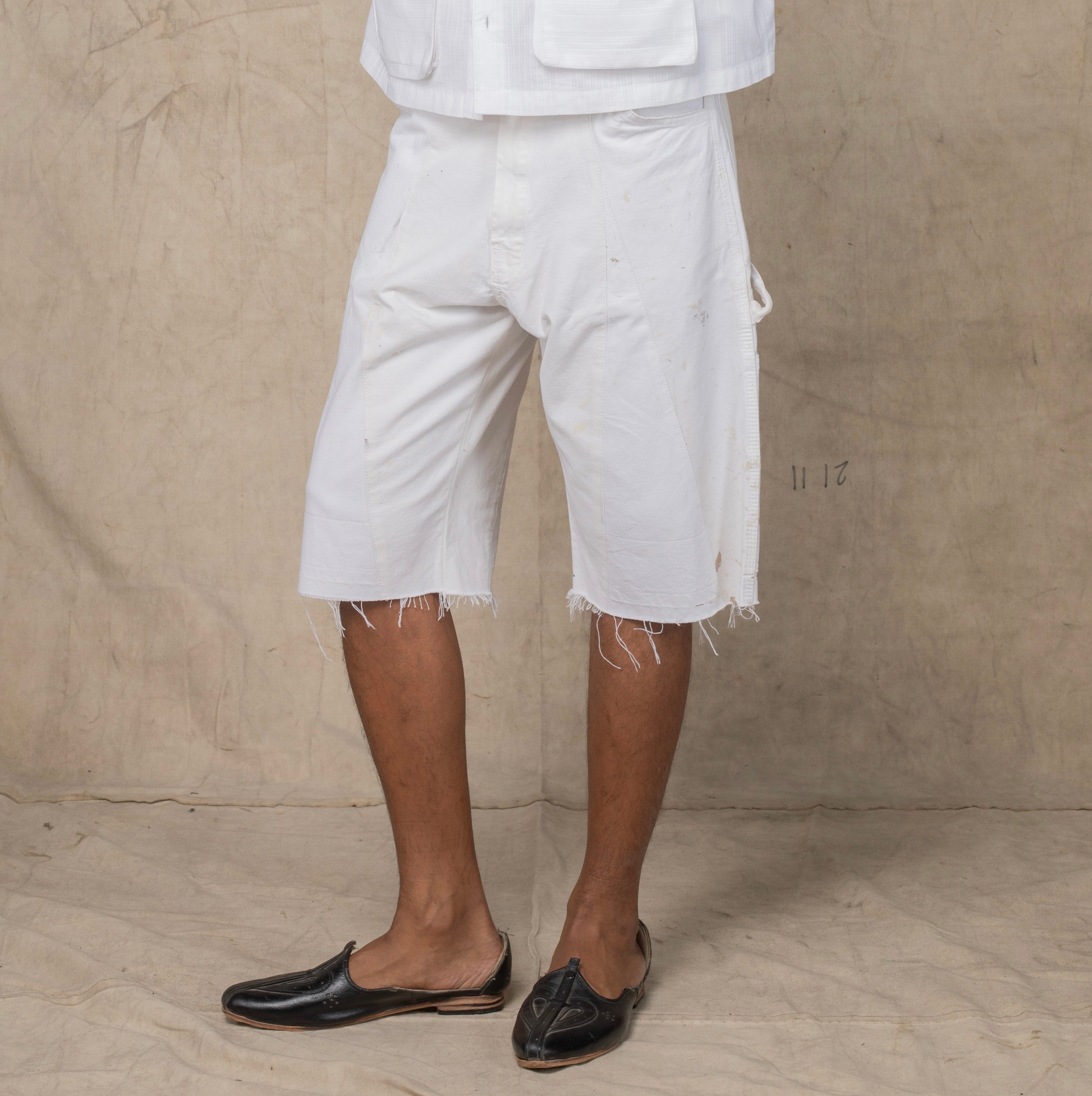 SOM SHORTS WHITE PAINT SPLATTER