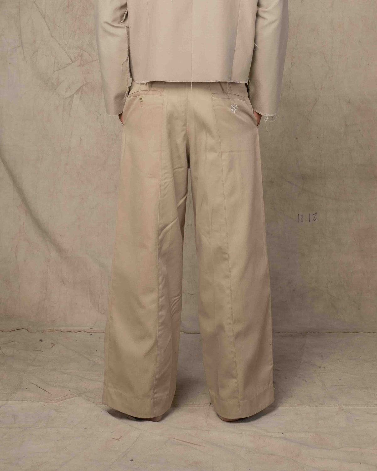 PLEATED PANTS BEIGE
