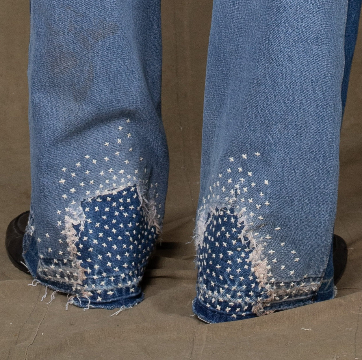 HEEL DRAG PANTS BLUE
