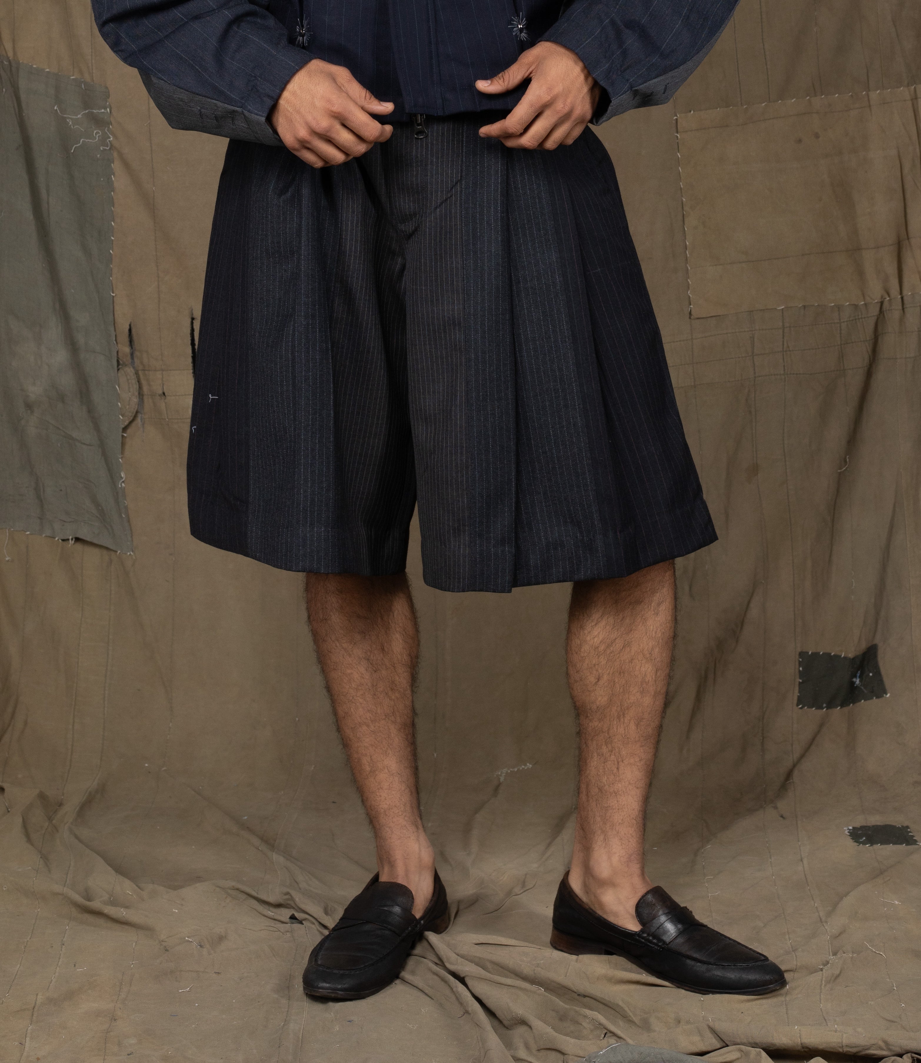 DOUBLE PLEATED DAFTAR SHORTS